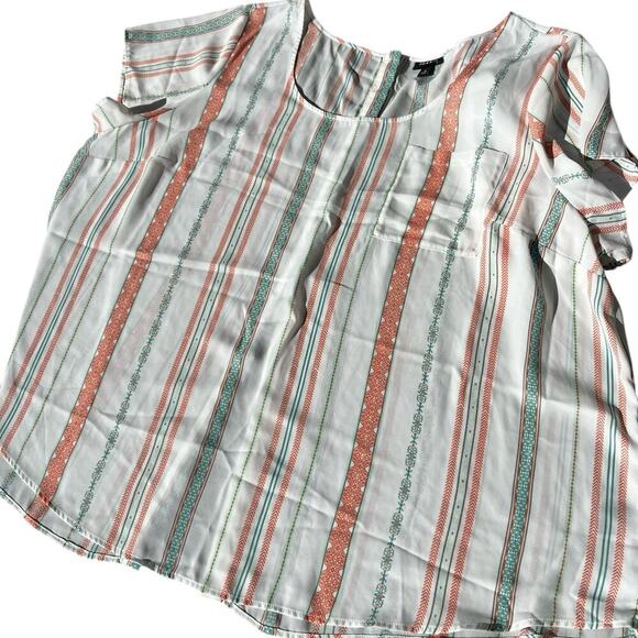 Torrid 4 ( 26) (4X) scoop neck tunic, stripe buttons down the back - Picture 2 of 9